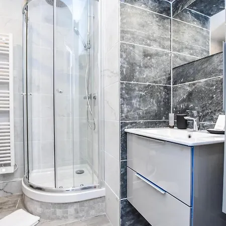 Apartment Cmg Michel Ange / Exelmans Paris