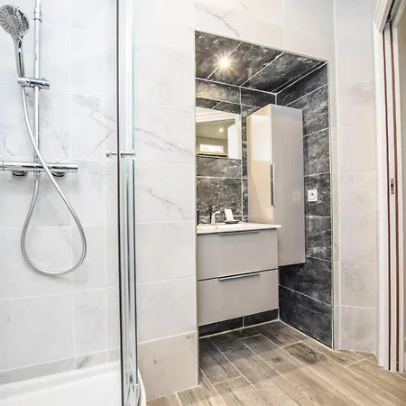 Apartment Cmg Michel Ange / Exelmans
