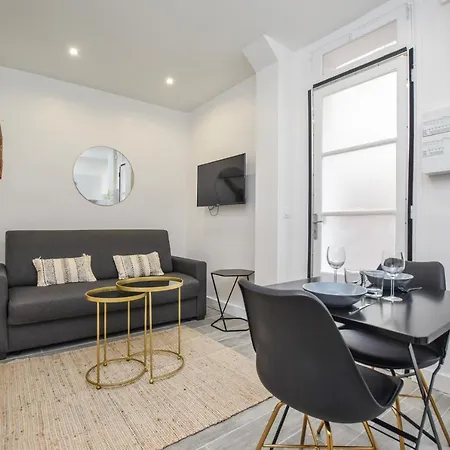 Apartment Cmg Michel Ange / Exelmans Paris